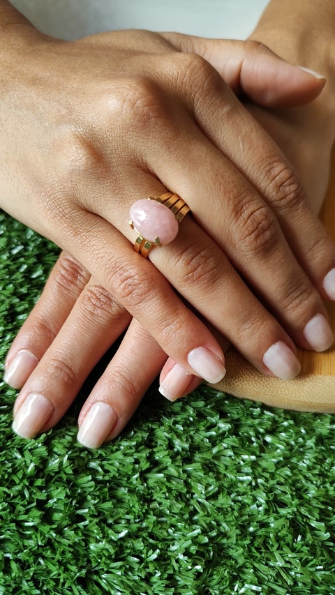 ANEL OVAL QUARTZO ROSA P - AMOR E HARMONIA