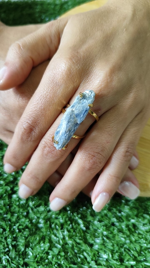 ANEL CIANITA AZUL COM BANHO DOURADO