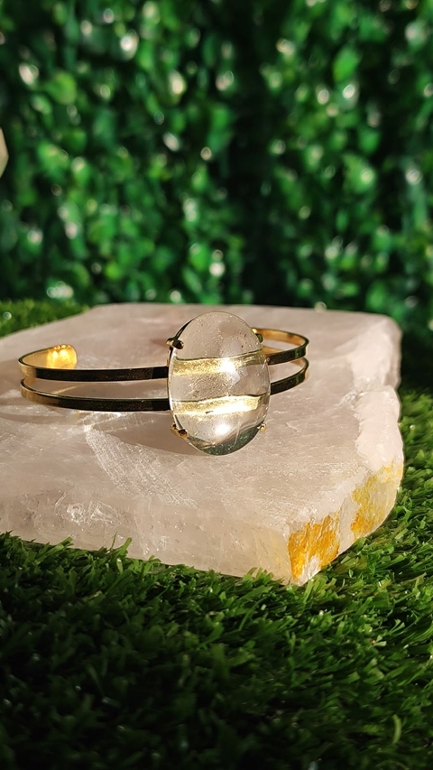 BRACELETE OVAL QUARTZO CRISTAL BANHO DOURADO - SABEDORIA E PURIFICAÇÃO