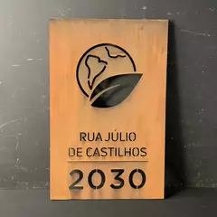 Placa Logo Vertical - comprar online