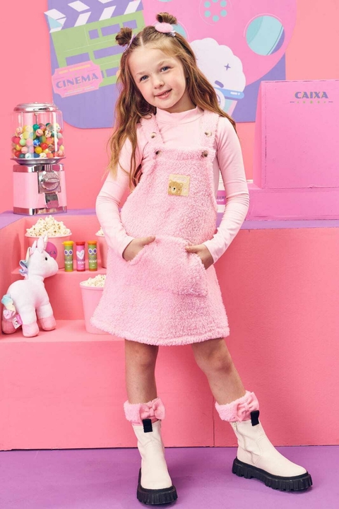 Conjunto Kukiê Salopete Pelinho e Blusa Rosa
