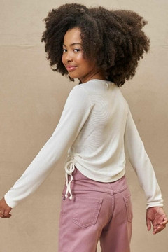 Blusa Vic&Vicky Canelado Branco na internet