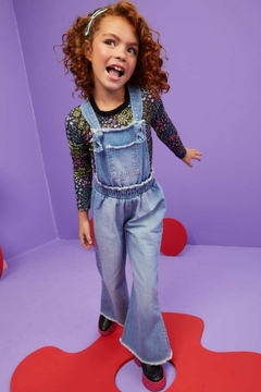 Conjunto Infanti Jardineira Jeans e Blusa - comprar online