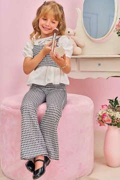 Conjunto Kukiê Blusa, Top e Calça Xadrez na internet