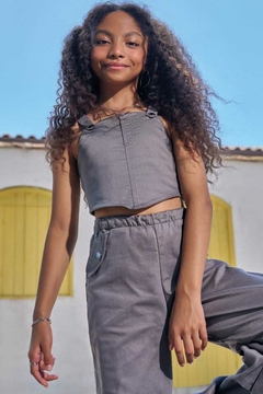 Conjunto Vic&Vicky Cropped e Calça Parachute