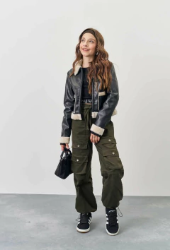 Imagem do Jaqueta Vic&Vicky em Couro Sintético Dublado