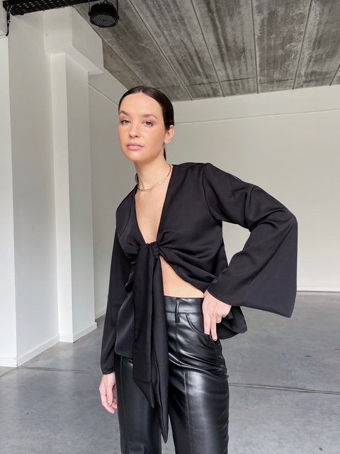 Camisa Capri Negra