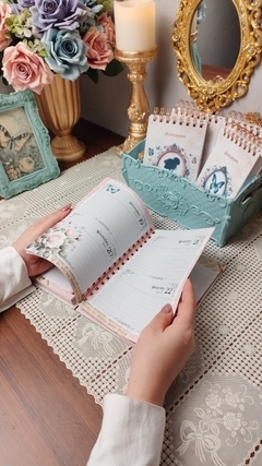 Agenda VINTAGE Tons de Rosa 2025 1 Dia por Página capa - comprar online