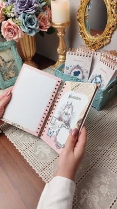 Agenda VINTAGE Tons de Rosa 2025 1 Dia por Página capa - comprar online