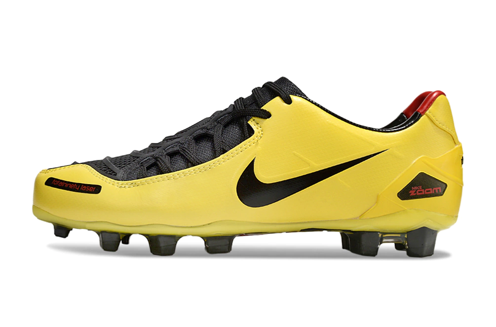 Chuteira Nike Total 90 Campo Amarelo: Desempenho e Controle