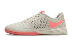 Chuteira Nike Lunar Gato Futsal - Branco/Rosa - comprar online