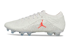 Chuteira Nike Tiempo Maestro Elite FG - Branco
