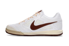 Chuteira Nike SB Gato Futsal - Branco/Marrom - comprar online