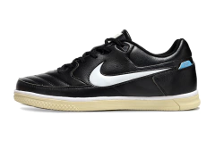 Chuteira Nike Gato Futsal - Preto/Branco - comprar online
