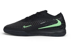 Chuteira Nike Phantom 6 IC - Preto