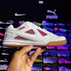 Chuteira Nike SB Gato Futsal + Brinde (Pronta Entrega) - comprar online