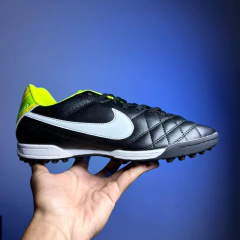 Chuteira Nike Tiempo 5 Society + Brinde (Pronta Entrega)
