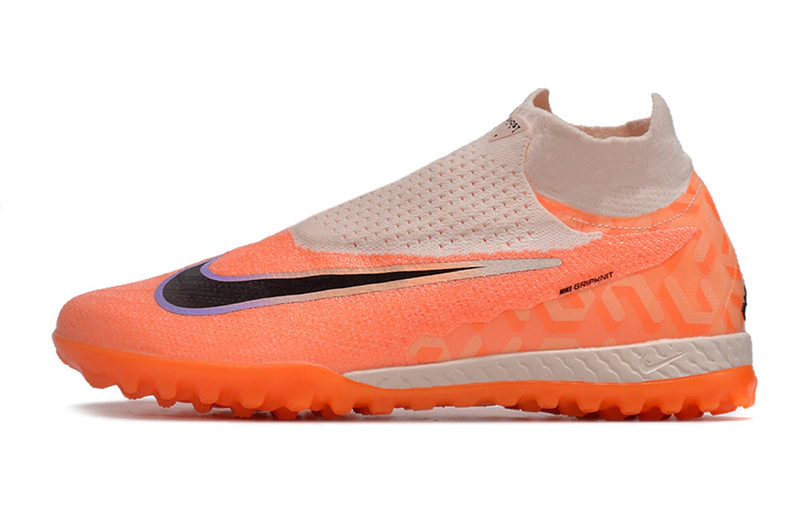 Chuteira Nike Phantom GX DF Society TF - Precisão e Conforto