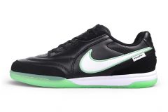 Chuteira Nike Tiempo Street Gato IC - Preto