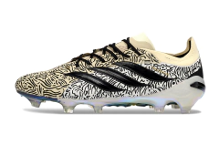 Chuteira Adidas Predator Elite 26 Campo FG - Dourado - comprar online