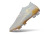 Chuteira Puma Future 8 Ultimate Low Campo FG - Branco/Dourado - Marca Esportiva - Loja Especializada em Chuteiras 