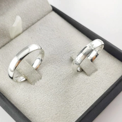 Par de alianças 4MM de namoro - PRATA 950 - comprar online