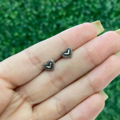brincos femininos de prata - modelos simples - brinco com pedra - brinco de argola - argolas de prata