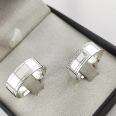 Par de alianças 8MM de namoro - PRATA 950 - comprar online