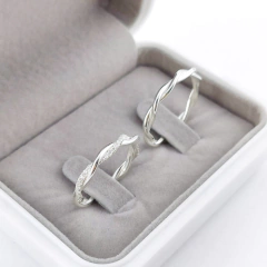 Par de alianças trançadas de namoro - PRATA 950 na internet