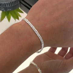 Pulseira Grumet elo duplo de 4.5mm masculino, destacando seu design elegante.