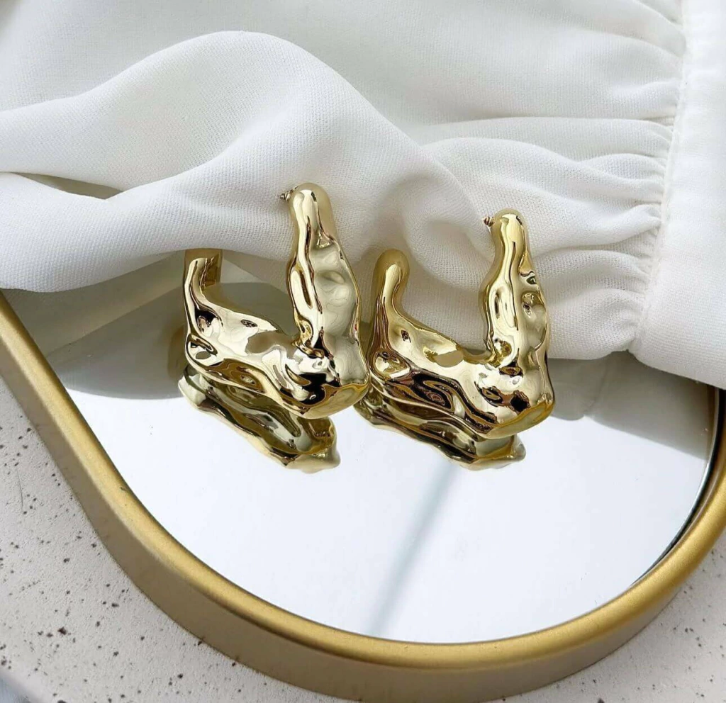 Argola Folheada a Ouro 18K Martelada