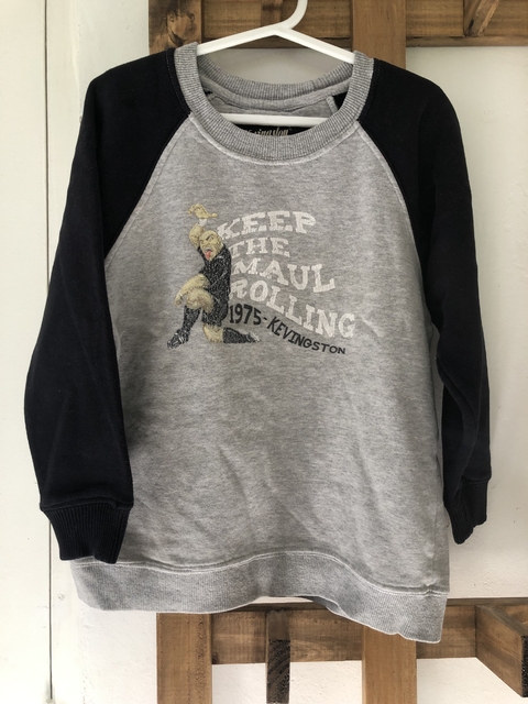 6A | Outlet- Buzo gris y negro. Kevingston. 6 años.
