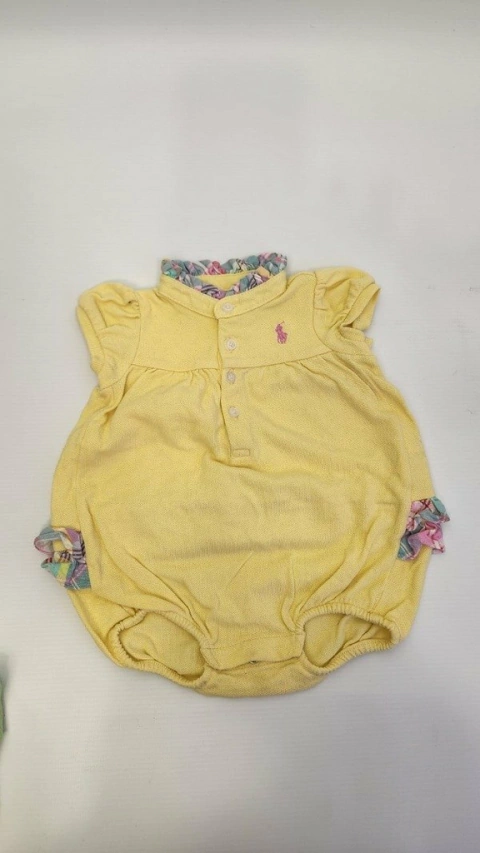 3M | Enterito POLO amarillo con cuello cuadrille - 3 Meses