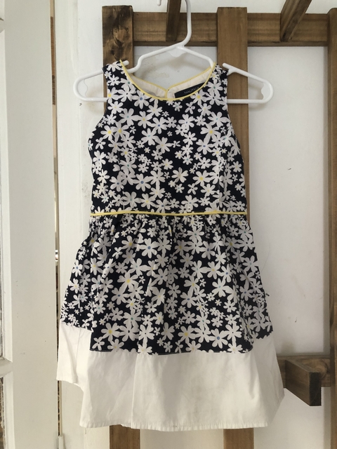 3A | Outlet- Vestido con flores azul y blanco. NÁUTICA. 3 años.