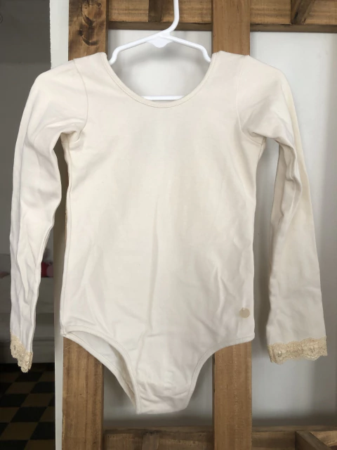 Body ML beige. AKIABARA. 6 años.