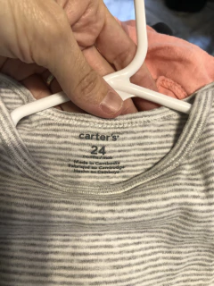 Body MC a rayas gris y blanco. CARTERS. 24 meses. - comprar online