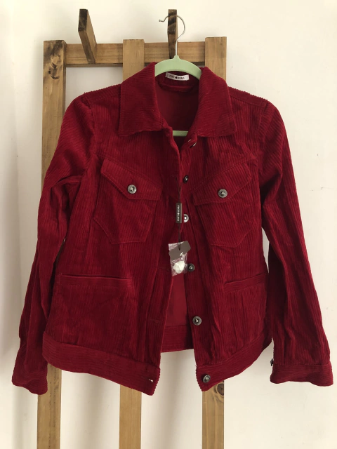 NUEVA- Campera de corderoy bordo. PUNTO ROMA. Talle S/m de adulto.