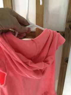 Salida de baño rosa con cierre y capucha. OLD NAVY. 2 años. en internet