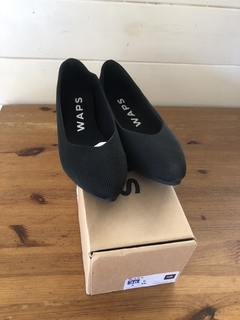 Zapatos negros WAPS. Talle 36.