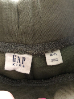 Bermuda camiflada verde de algodón. GAP. 6/7 años. - comprar online