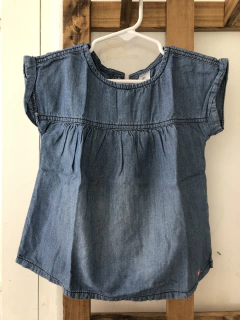 Blusa denim. CARTERS. 4 años. en internet