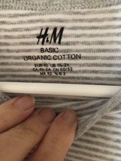 Body ML a rayas gris y blanco. HYM. 18 meses. - comprar online