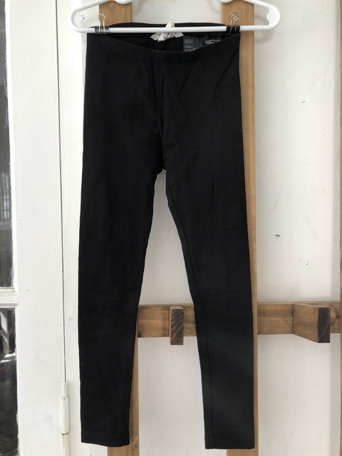 Calza negra de algodón. HYM. 4/5 años.
