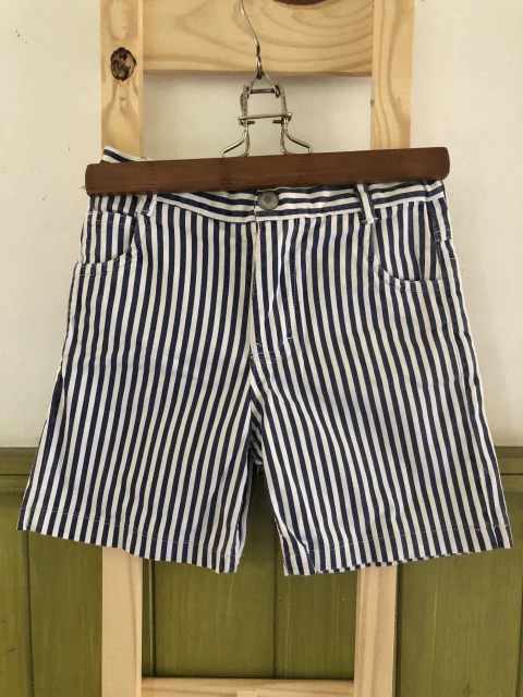 Short a rayas azul y blanco. OLD BUNCH. 6 años.