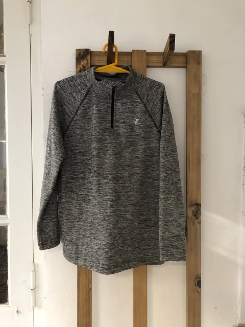 10/12A | Buzo gris jaspeado depoetuvo Dry Fit. OLD NAVY. 10/12 años.
