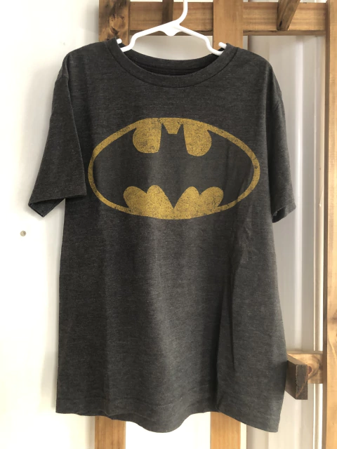 Remera MC Batman. Old Navy. Talle 8 años.