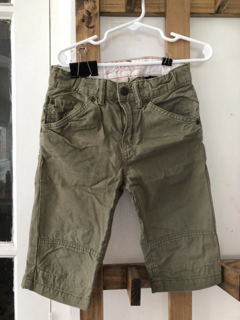 5/6A | Bermuda verde. HYM. 5/6 años.