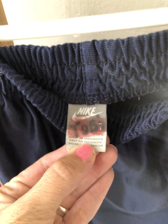 Short deportivo azul. NIKE. Talle 7 años. en internet