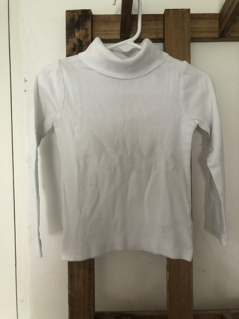 Outlet- Polera blanca de algodón. CARTERS. 3 años.