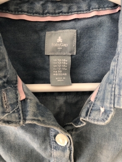12/18M | Camisa denim ML con frunce. GAP. 12/18 meses. en internet
